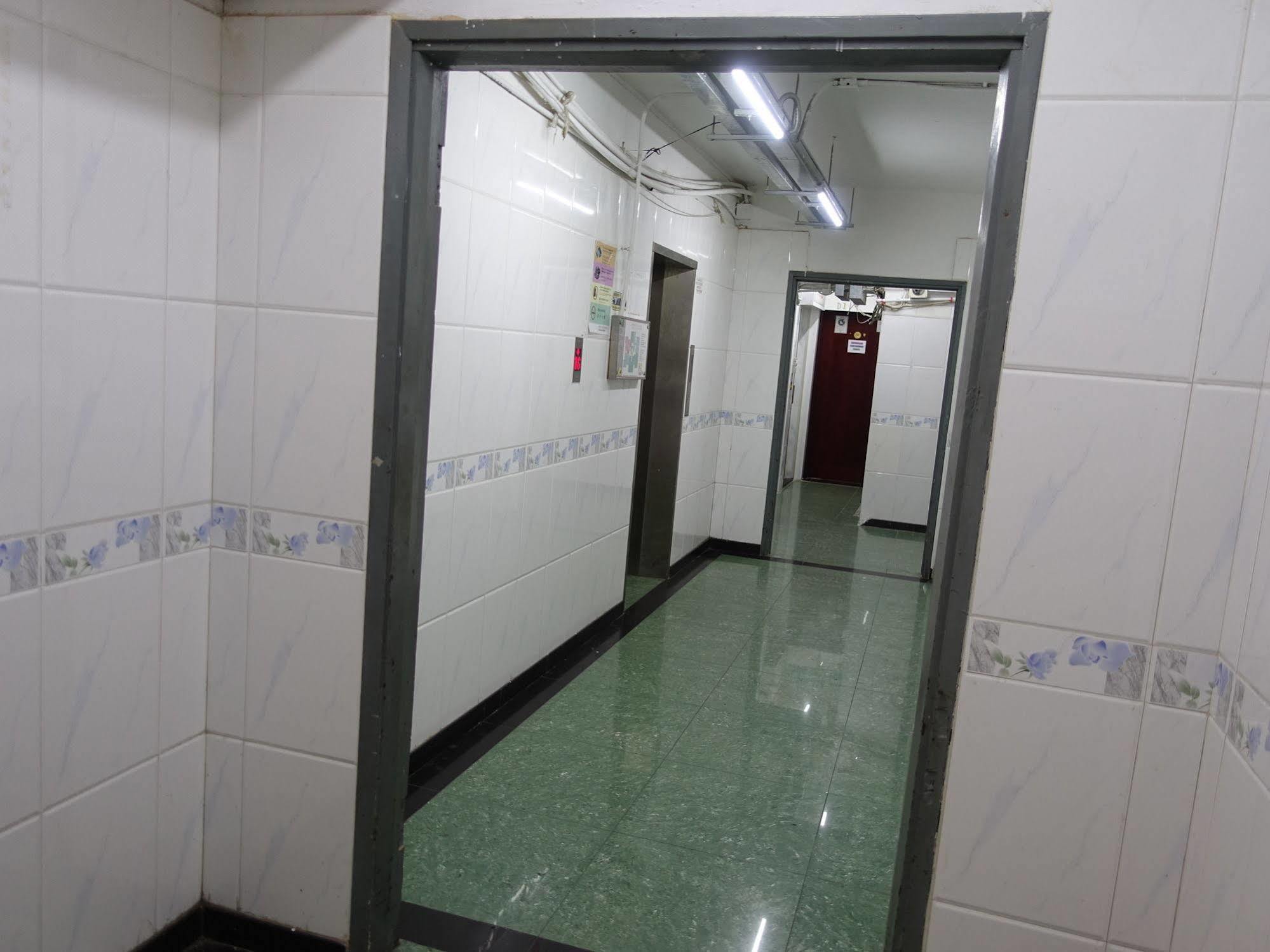 New China Guesthouse Гонконг Екстер'єр фото